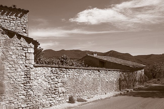 CRW_3563 Village de Buoux.tif